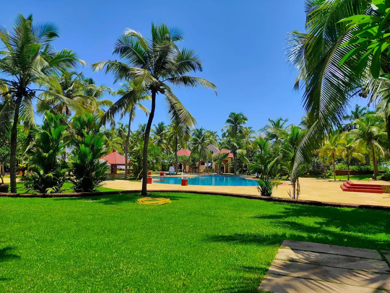 Caravela Beach Resort, Goa